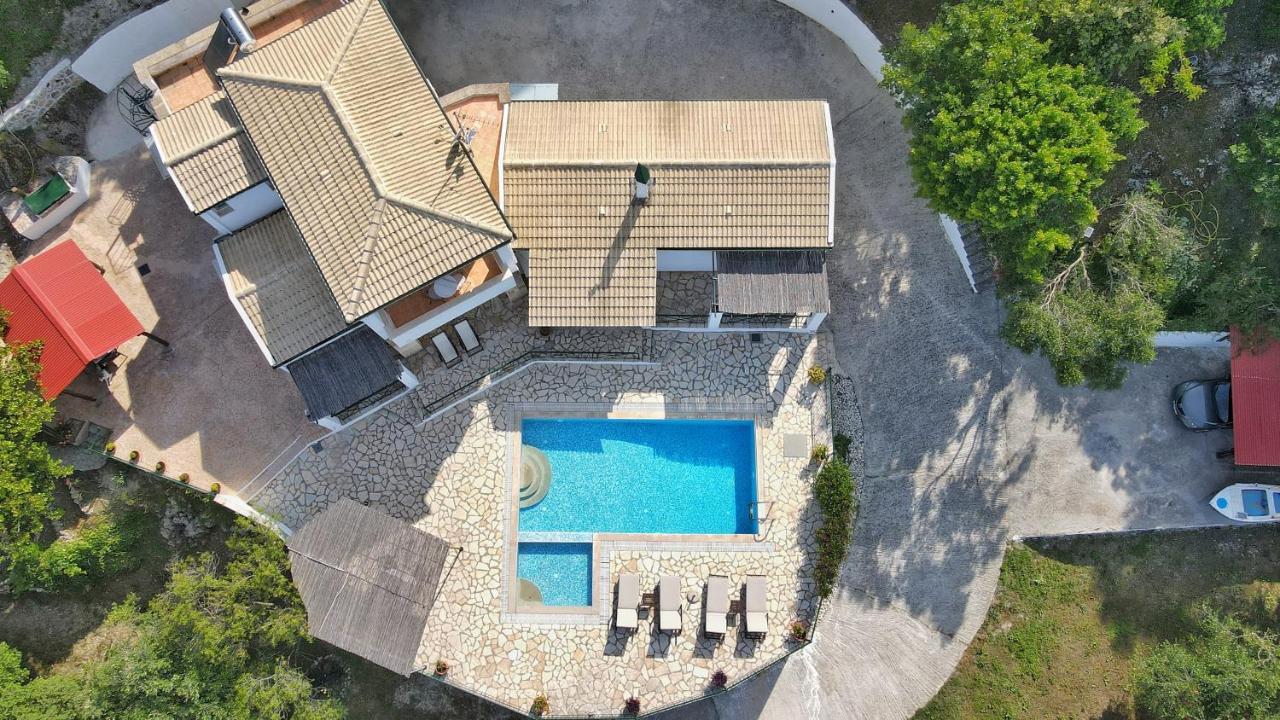 Villa Boukari Chlomos المظهر الخارجي الصورة